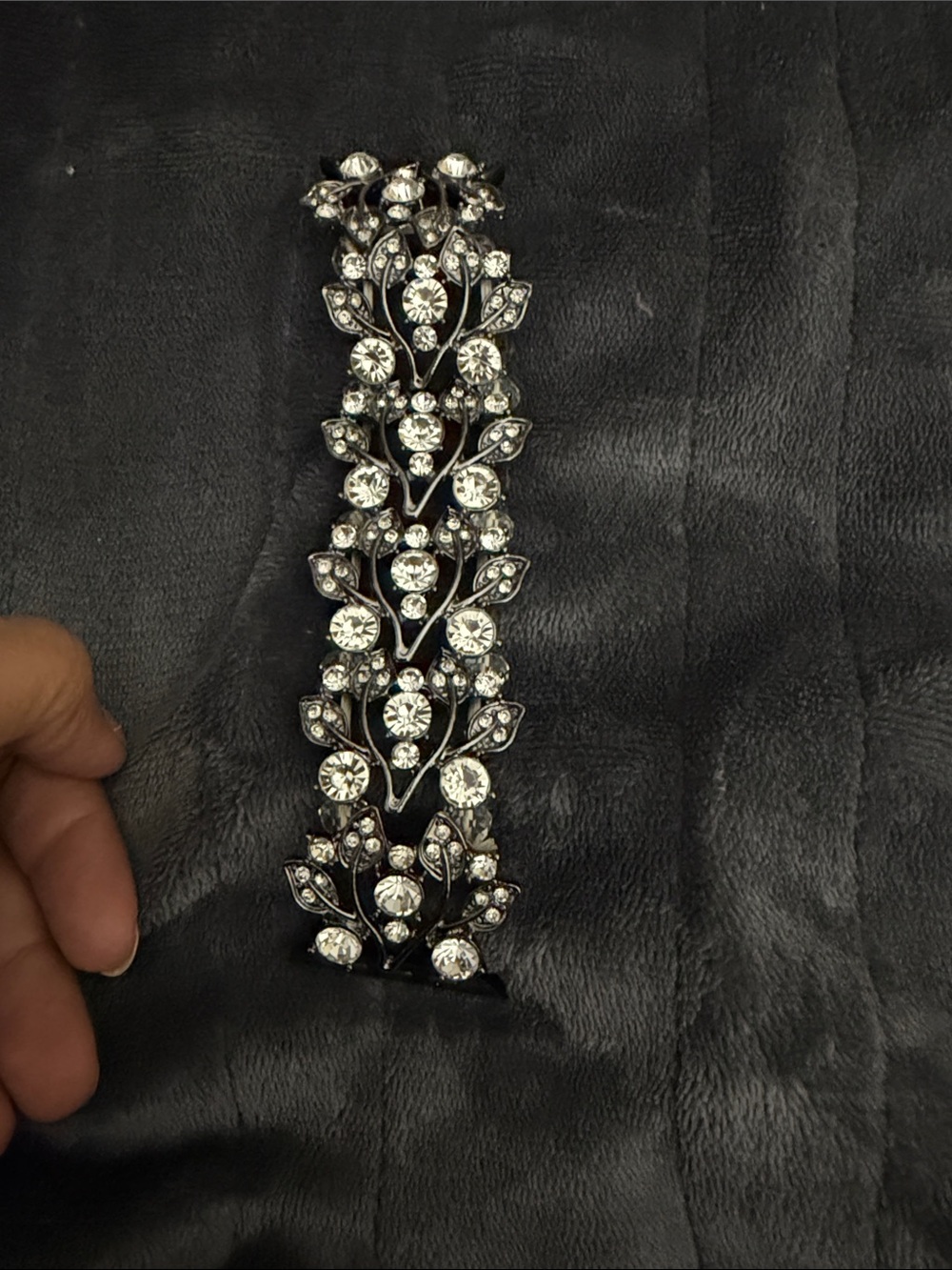 Rhinestone Floral Vine Apple Watch Band in Silver-Tone (fits 44mm)